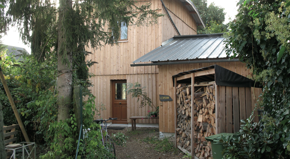 Vivre dans une maison en paille, ou la défaite du grand méchant loup