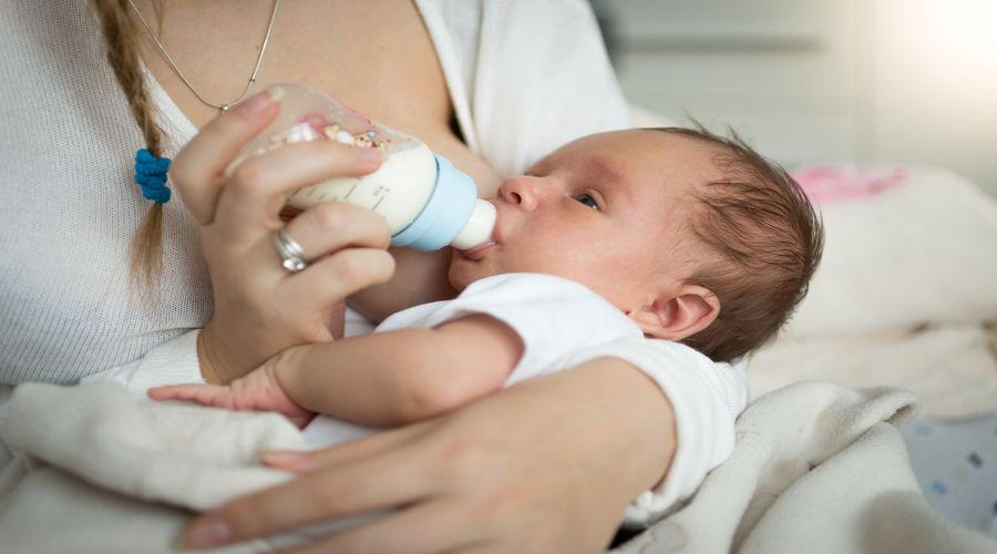 Bébé, lait infantile, mère