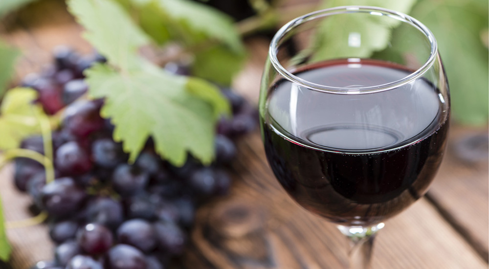 1 verre de vin rouge = 1 heure de sport. Pour vrai?