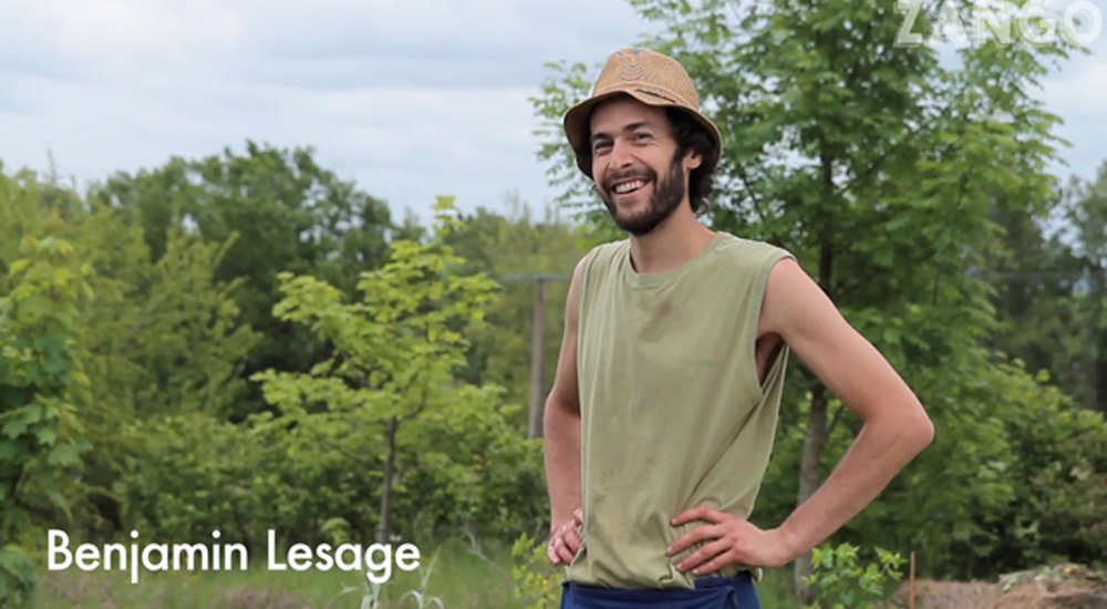 Benjamin Lesage posant pour les caméras de Zango