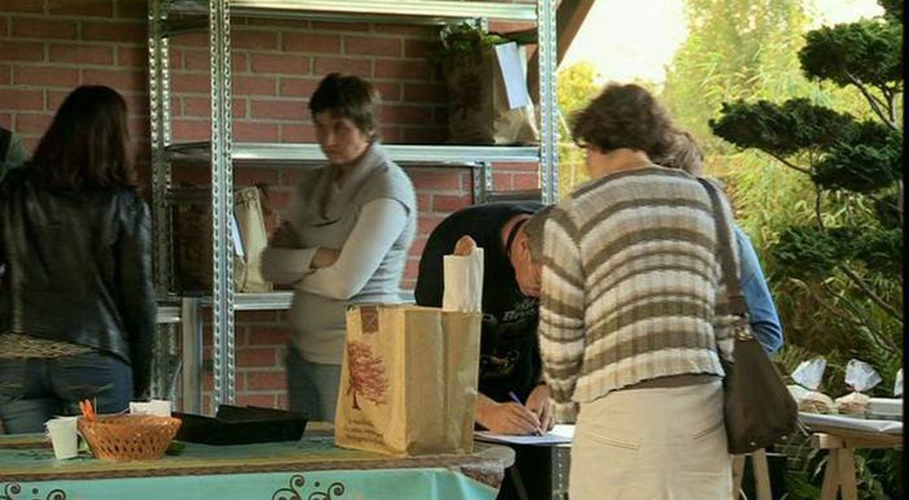 Brocante dans un garage