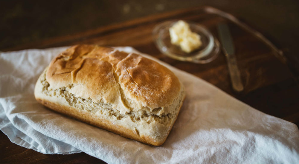 du pain sur une table