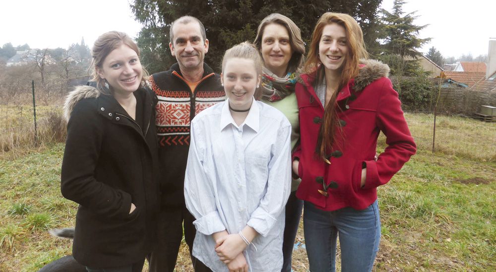 une photo des membres de la famille Eouzan