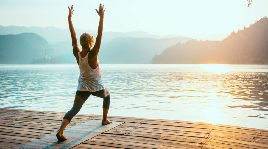 une classe de yoga