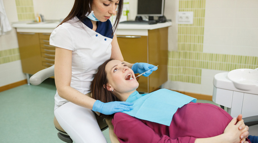 femme enceinte dentiste