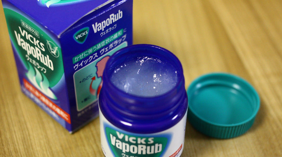 Vicks Vaporub, une pommade à éviter ?