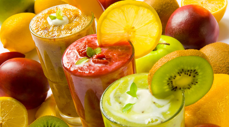 4 recettes de jus et de smoothie pour une peau repulpée