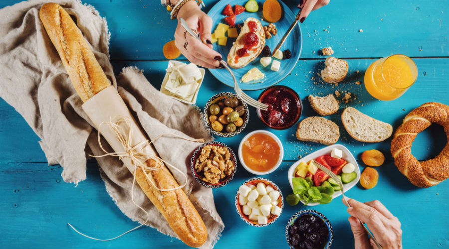 En vacances, quel est l’aliment qui manque le plus aux Français ?