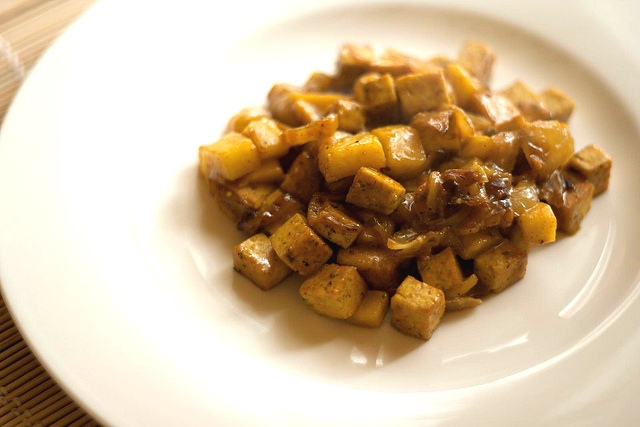 Seitan sauce amandes et champignons 