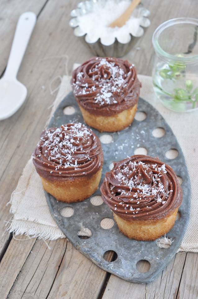 Mini muffins coco et ganache au chocolat au lait