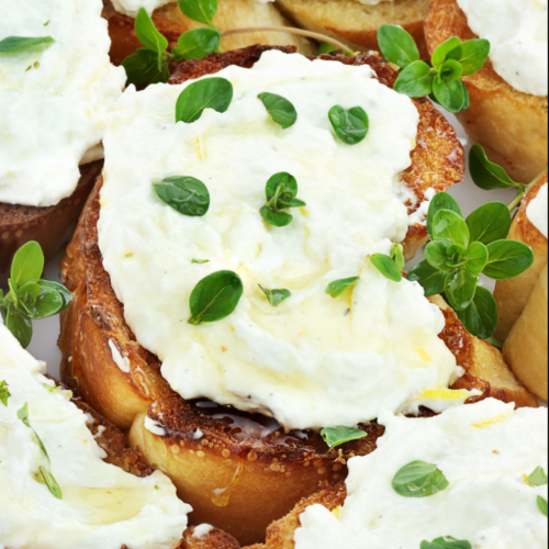 Bruschetta au fromage de chèvre et au Miel de Tilleul BIO Terre de Miel®