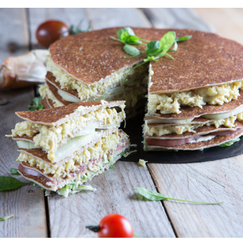 Mille-feuille de galettes de sarrasin au crabe