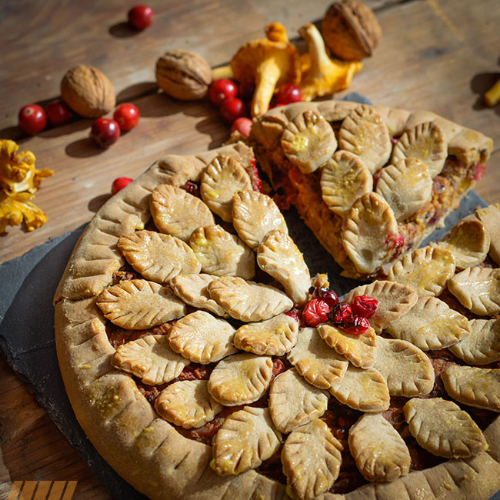 Tarte d’automne aux marrons girolles potimarron et cranberries