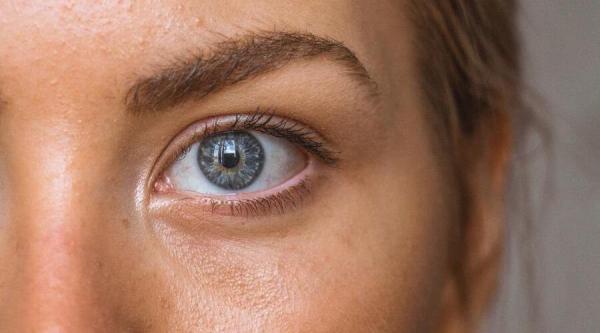 Peut-on éliminer les taches brunes sur le visage ?