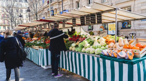 Comment moins acheter pour manger mieux ?